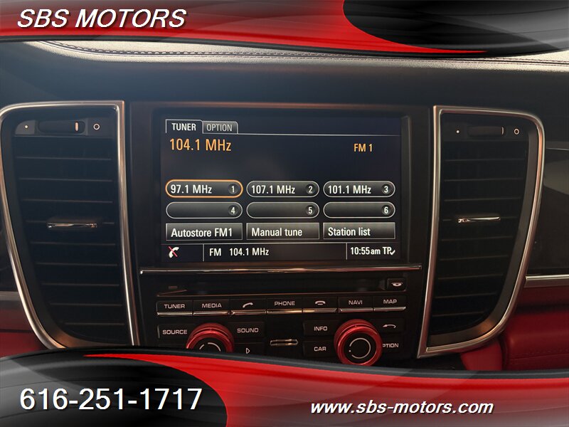 2016 Porsche Panamera 4 - Photo 25 - Grand Rapids, MI 49512