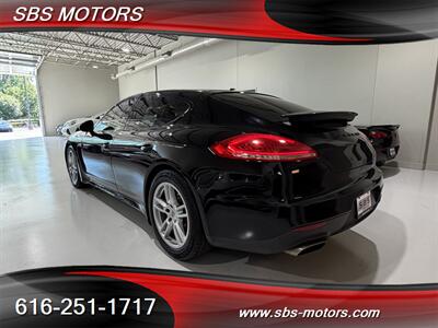 2016 Porsche Panamera 4 - Photo 8 - Grand Rapids, MI 49512
