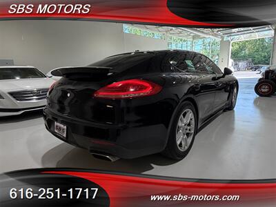 2016 Porsche Panamera 4 - Photo 12 - Grand Rapids, MI 49512
