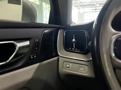 2021 Volvo XC60 T5 Inscription   - Photo 9 - Grand Rapids, MI 49512