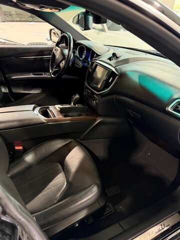 2016 Maserati Ghibli S Q4 - Photo 17 - Grand Rapids, MI 49512