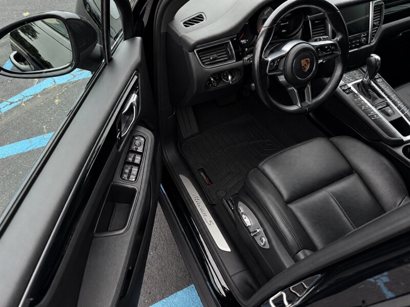 2018 Porsche Macan S - Photo 15 - Grand Rapids, MI 49512