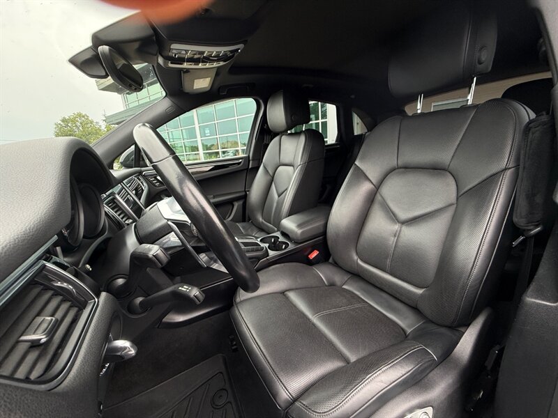 2018 Porsche Macan S - Photo 18 - Grand Rapids, MI 49512