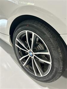 2018 BMW 2 Series 230i   - Photo 10 - Grand Rapids, MI 49512
