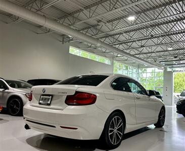 2018 BMW 2 Series 230i   - Photo 3 - Grand Rapids, MI 49512