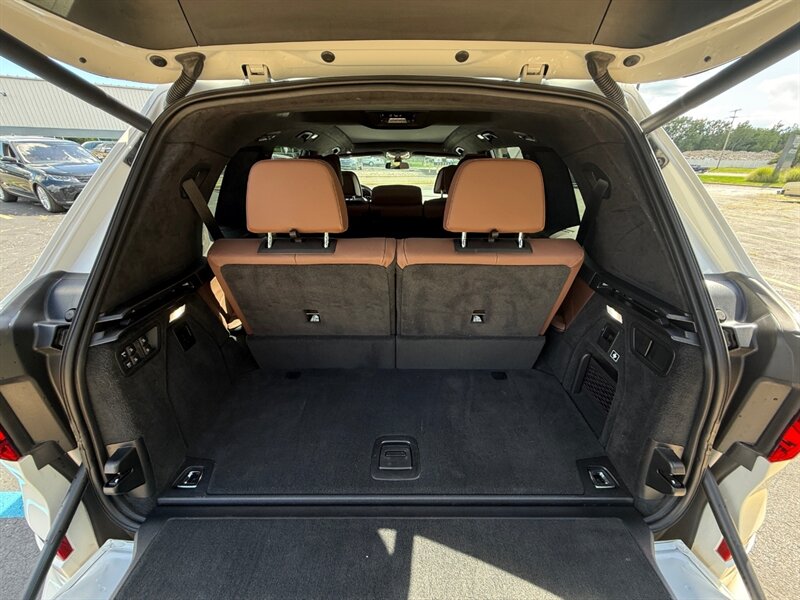 2021 BMW X7 M50i - Photo 59 - Grand Rapids, MI 49512