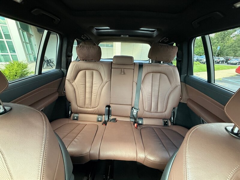 2021 BMW X7 M50i - Photo 44 - Grand Rapids, MI 49512