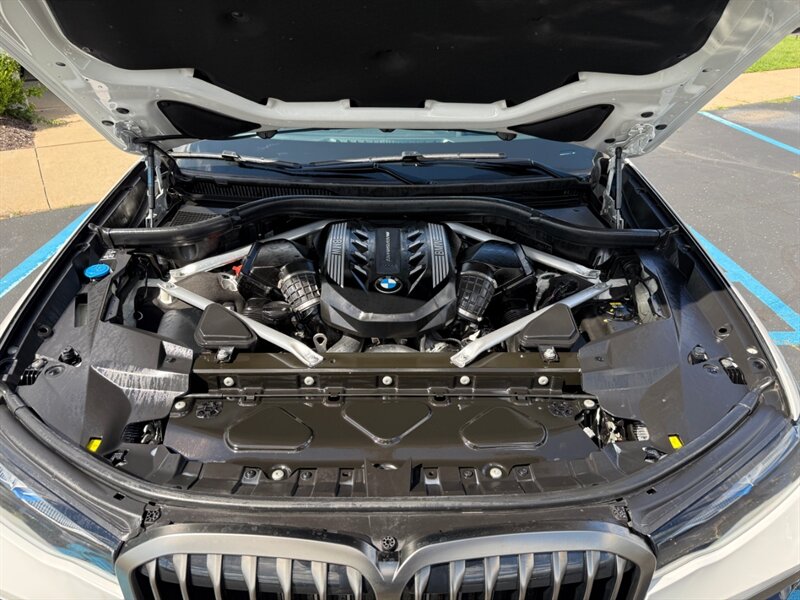 2021 BMW X7 M50i - Photo 61 - Grand Rapids, MI 49512