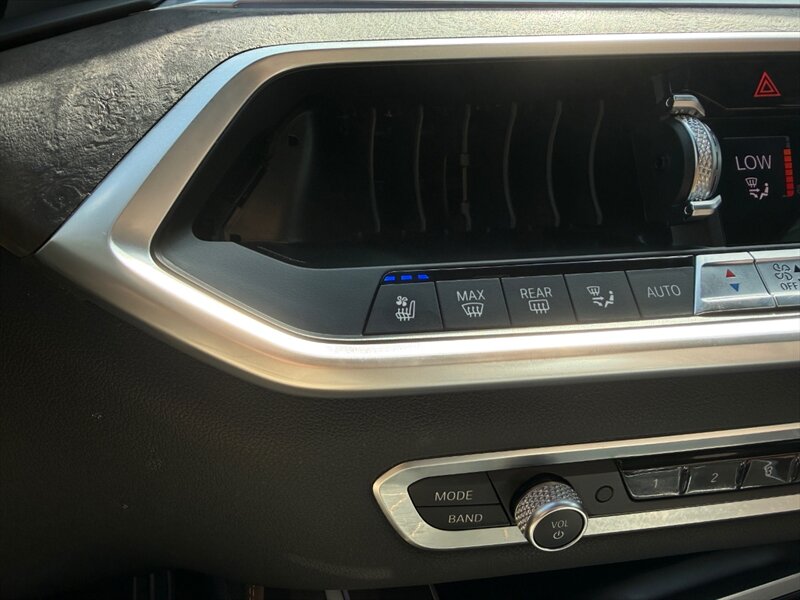 2021 BMW X7 M50i - Photo 32 - Grand Rapids, MI 49512
