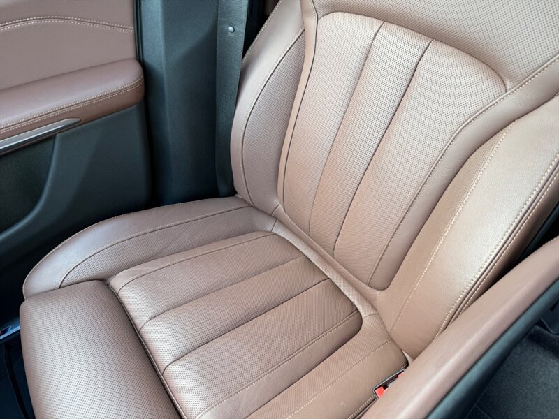 2021 BMW X7 M50i - Photo 43 - Grand Rapids, MI 49512