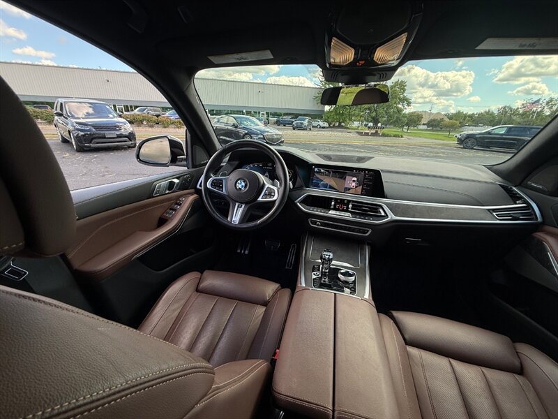 2021 BMW X7 M50i - Photo 27 - Grand Rapids, MI 49512