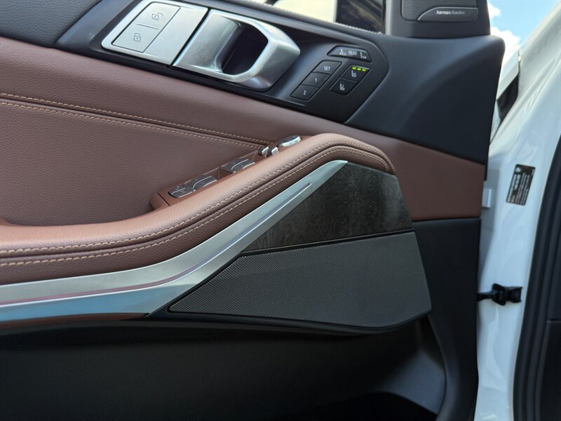 2021 BMW X7 M50i - Photo 21 - Grand Rapids, MI 49512