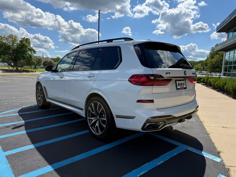 2021 BMW X7 M50i - Photo 11 - Grand Rapids, MI 49512