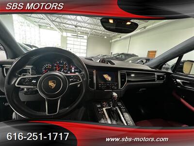 2016 Porsche Macan Turbo   - Photo 11 - Grand Rapids, MI 49512