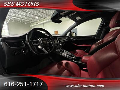 2016 Porsche Macan Turbo   - Photo 8 - Grand Rapids, MI 49512