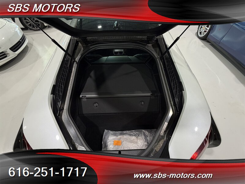 2015 BMW i8 - Photo 32 - Grand Rapids, MI 49512