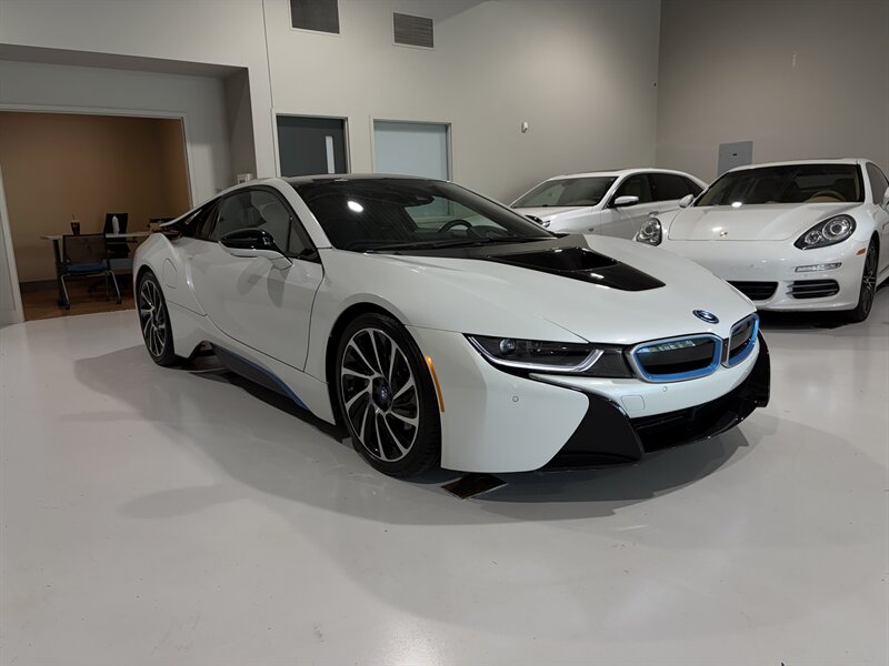 2015 BMW i8's photo