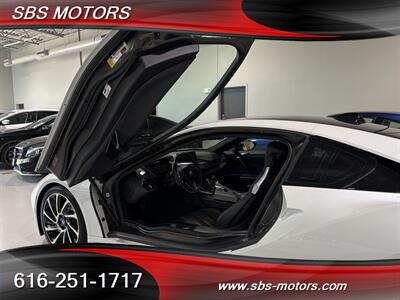 2015 BMW i8 - Photo 10 - Grand Rapids, MI 49512