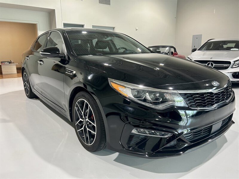 2019 Kia Optima SX Turbo   - Photo 1 - Grand Rapids, MI 49512