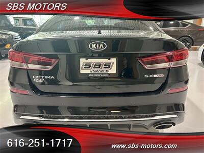 2019 Kia Optima SX Turbo   - Photo 6 - Grand Rapids, MI 49512