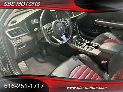 2019 Kia Optima SX Turbo   - Photo 12 - Grand Rapids, MI 49512