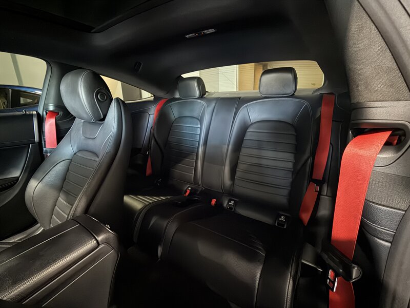 2017 Mercedes-Benz AMG C 43 - Photo 30 - Grand Rapids, MI 49512