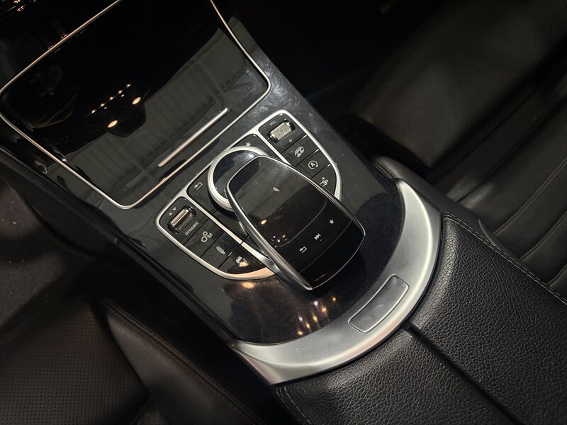 2017 Mercedes-Benz AMG C 43 - Photo 28 - Grand Rapids, MI 49512