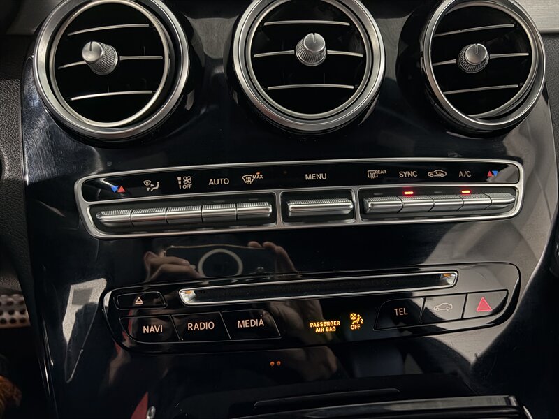 2017 Mercedes-Benz AMG C 43 - Photo 27 - Grand Rapids, MI 49512