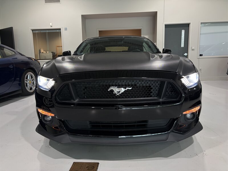 2017 Ford Mustang GT Premium - Photo 6 - Grand Rapids, MI 49512