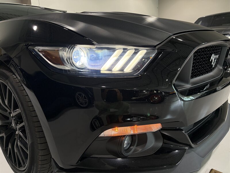 2017 Ford Mustang GT Premium - Photo 3 - Grand Rapids, MI 49512