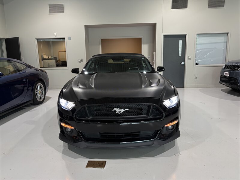 2017 Ford Mustang GT Premium - Photo 5 - Grand Rapids, MI 49512