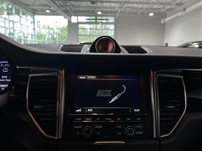 2016 Porsche Macan S   - Photo 11 - Grand Rapids, MI 49512