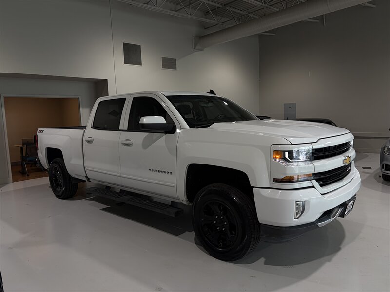 2017 Chevrolet Silverado 1500 LT   - Photo 1 - Grand Rapids, MI 49512