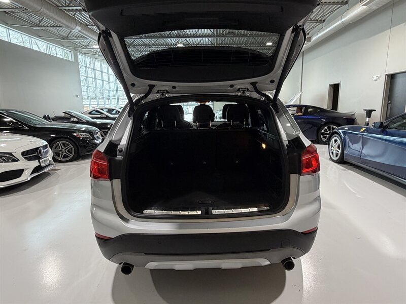 2016 BMW X1 xDrive28i - Photo 12 - Grand Rapids, MI 49512