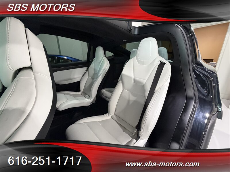 2017 Tesla Model X 100D - Photo 22 - Grand Rapids, MI 49512