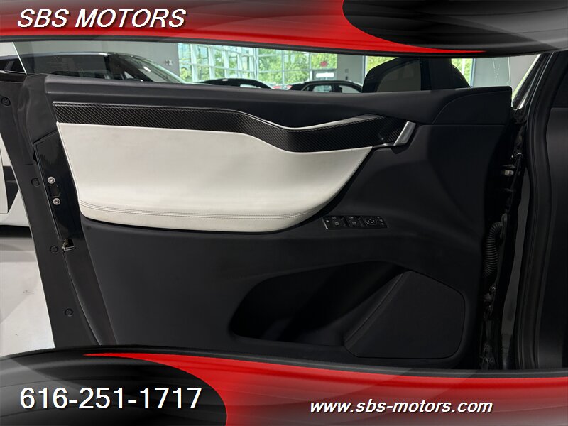 2017 Tesla Model X 100D - Photo 24 - Grand Rapids, MI 49512