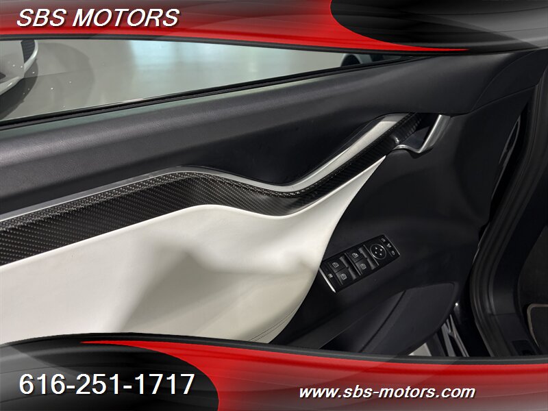 2017 Tesla Model X 100D - Photo 25 - Grand Rapids, MI 49512