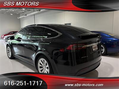 2017 Tesla Model X 100D - Photo 11 - Grand Rapids, MI 49512
