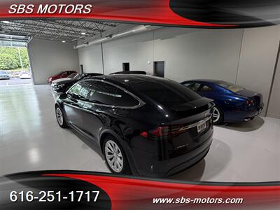 2017 Tesla Model X 100D - Photo 12 - Grand Rapids, MI 49512