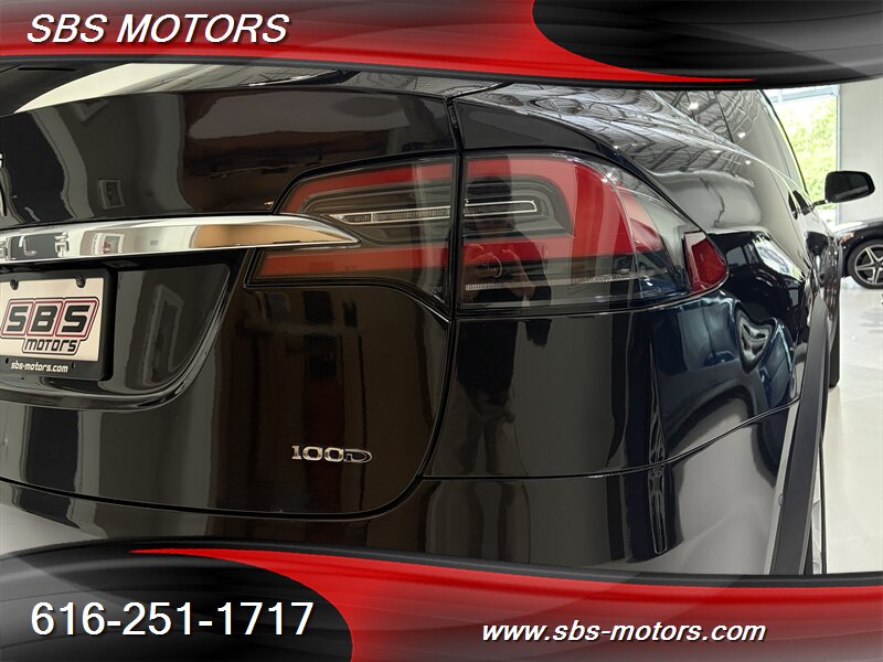 2017 Tesla Model X 100D - Photo 15 - Grand Rapids, MI 49512