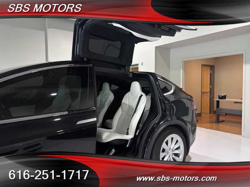 2017 Tesla Model X 100D - Photo 21 - Grand Rapids, MI 49512