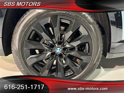 2023 BMW XM Premium  XIIM - Photo 22 - Grand Rapids, MI 49512