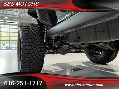 2015 Jeep Wrangler Rubicon   - Photo 17 - Grand Rapids, MI 49512