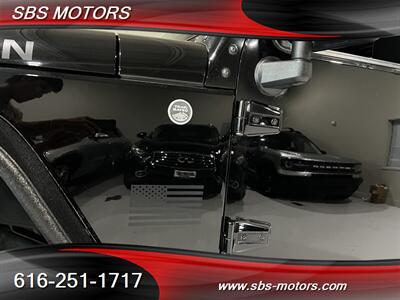 2015 Jeep Wrangler Rubicon   - Photo 6 - Grand Rapids, MI 49512