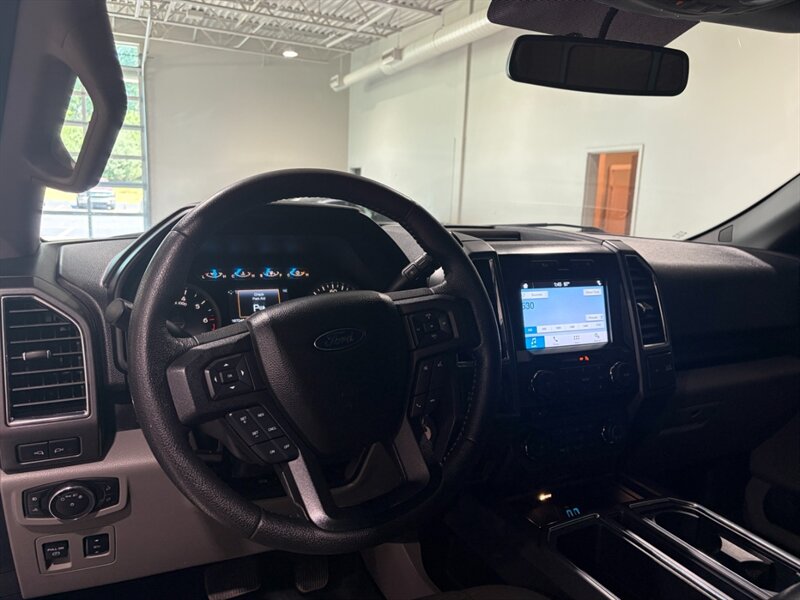 2016 Ford F-150 XLT - Photo 24 - Grand Rapids, MI 49512