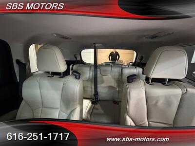 2019 Subaru Ascent Limited - Photo 8 - Grand Rapids, MI 49512