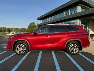 2021 Toyota Highlander XLE - Photo 9 - Grand Rapids, MI 49512