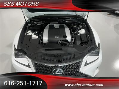 2015 Lexus RC 350 F Sport   - Photo 15 - Grand Rapids, MI 49512