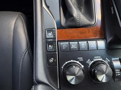 2018 Lexus LX 570 Three-Row - Photo 38 - Grand Rapids, MI 49512