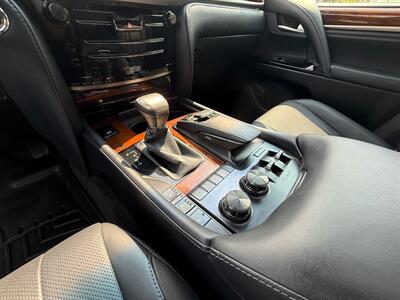 2018 Lexus LX 570 Three-Row - Photo 33 - Grand Rapids, MI 49512